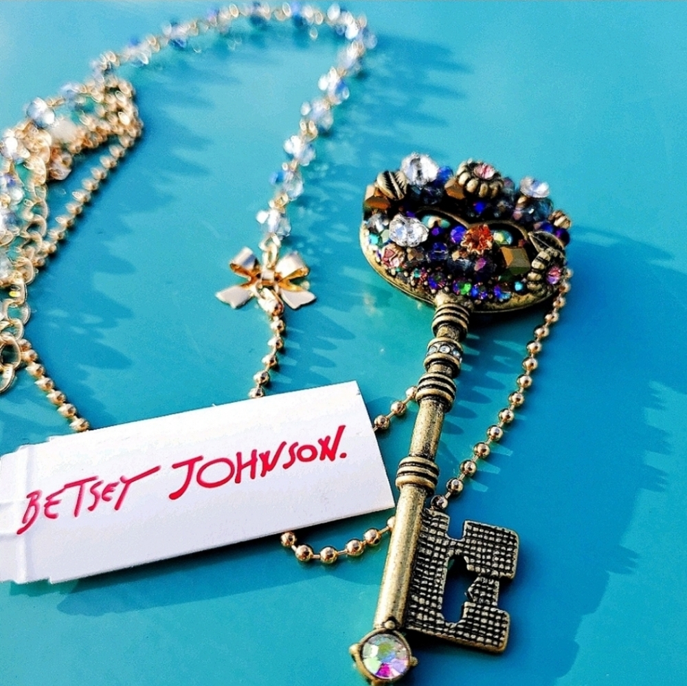 Betsey Johnson Cluster Key Long Pendant Necklace